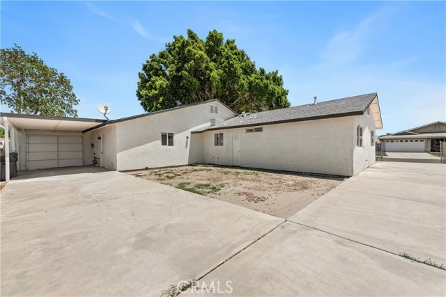 86149 Calle Bouganvilia, Coachella CA: https://media.crmls.org/medias/7e002a15-eefb-4b75-8bcd-a6bceb5fdb11.jpg