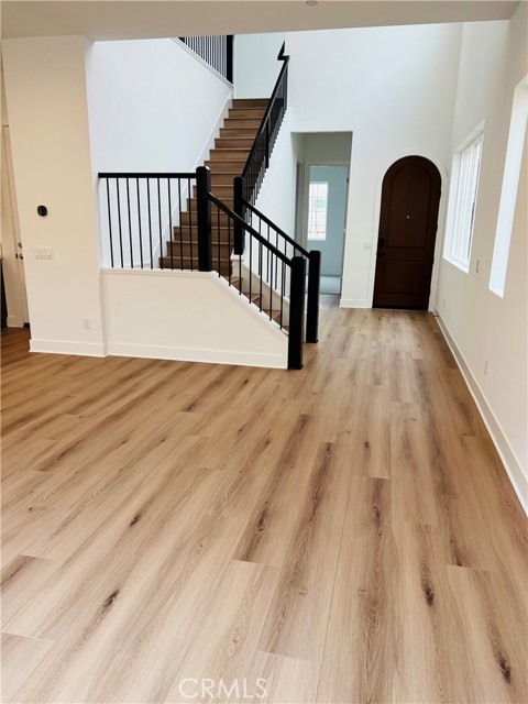 Detail Gallery Image 7 of 21 For 28526 Damson, Saugus,  CA 91350 - 5 Beds | 4 Baths