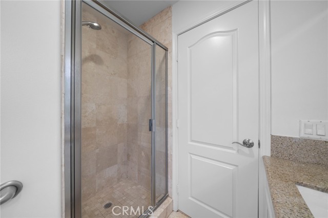 Detail Gallery Image 25 of 34 For 1133 S Hoover St #102,  Los Angeles,  CA 90006 - 2 Beds | 3 Baths