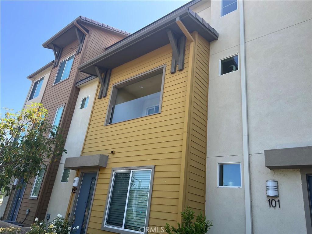 1038 Savi Drive #101