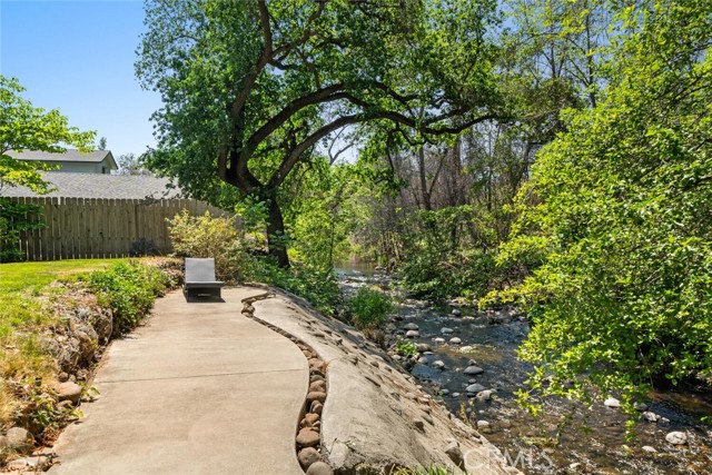 11 Sycamore Valley Road, Chico CA: https://media.crmls.org/medias/7e03761b-fbb4-4421-a187-a73c4db9c2b7.jpg