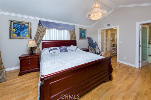 Detail Gallery Image 17 of 25 For 2109 Camino San Rafael, Glendale,  CA 91206 - 3 Beds | 3 Baths