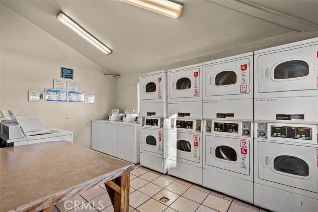 10943 Laurel Canyon Boulevard, B9 photo 26