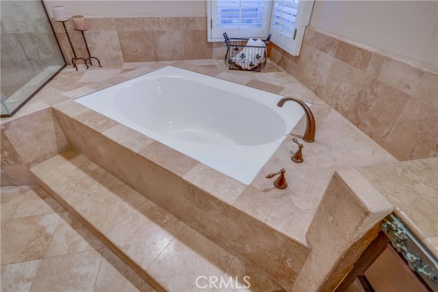 4 Sugarpine Drive, Trabuco Canyon CA: https://media.crmls.org/medias/7e05e6c6-ca76-4e55-aed6-bfc0907518f8.jpg