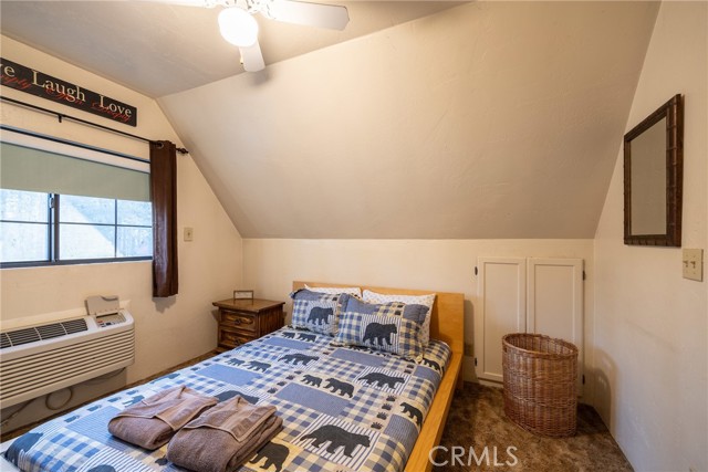 Detail Gallery Image 30 of 34 For 211 W Sherwood Bld, Big Bear City,  CA 92314 - 3 Beds | 2 Baths