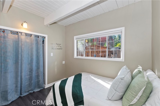 28621 Shenandoah Drive, Lake Arrowhead CA: https://media.crmls.org/medias/7e06ed8d-0e7a-4a69-91e5-e1239e14bfa4.jpg
