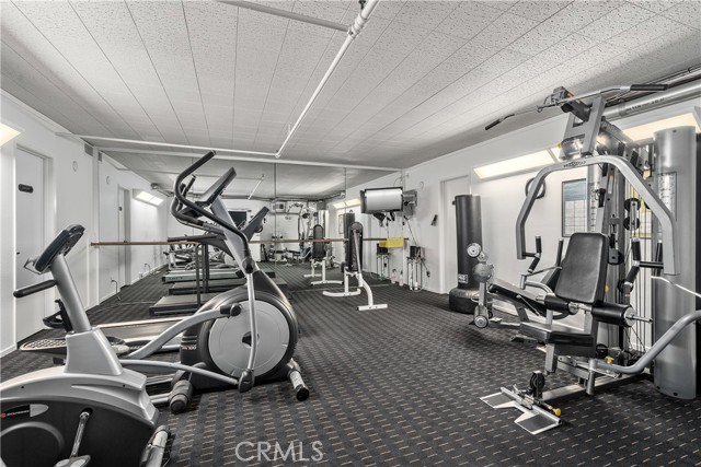 4949 Genesta Avenue, Encino CA: https://media.crmls.org/medias/7e08ddb0-f91f-43dc-9706-0c337a847d67.jpg