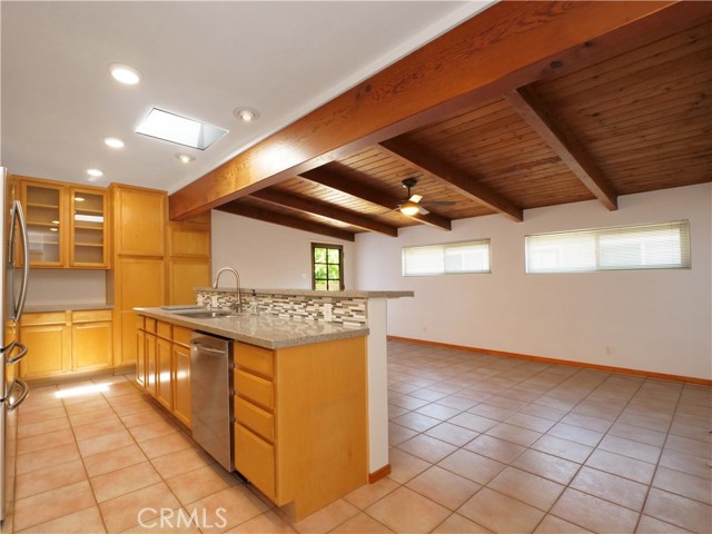 Detail Gallery Image 8 of 31 For 22508 Evalyn Ave, Torrance,  CA 90505 - 3 Beds | 2 Baths