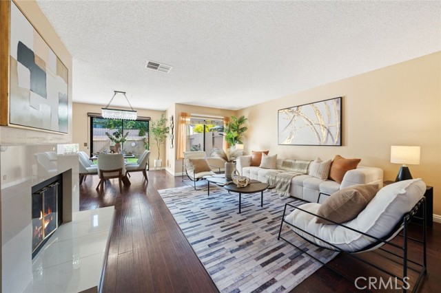 Front Image Thumbnail for CRCV25241674