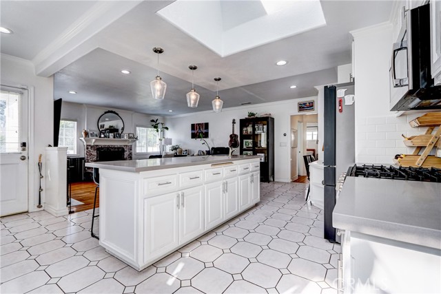 Detail Gallery Image 9 of 47 For 26333 Ozone, Harbor City,  CA 90710 - 2 Beds | 2 Baths