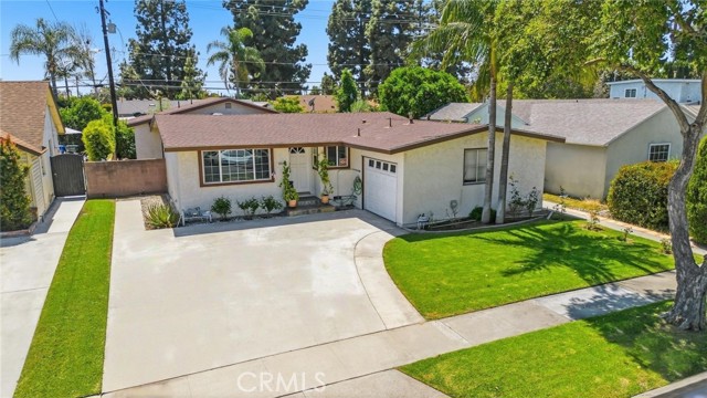 Front Image Thumbnail for CRDW26086128