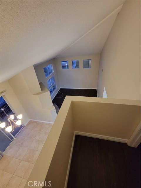 Detail Gallery Image 16 of 43 For 682 Azure Ln #1,  Corona,  CA 92879 - 3 Beds | 2 Baths