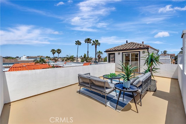 311 22nd Street, Huntington Beach CA: https://media.crmls.org/medias/7e0ab6e1-de13-4974-906c-f706a32cac7d.jpg