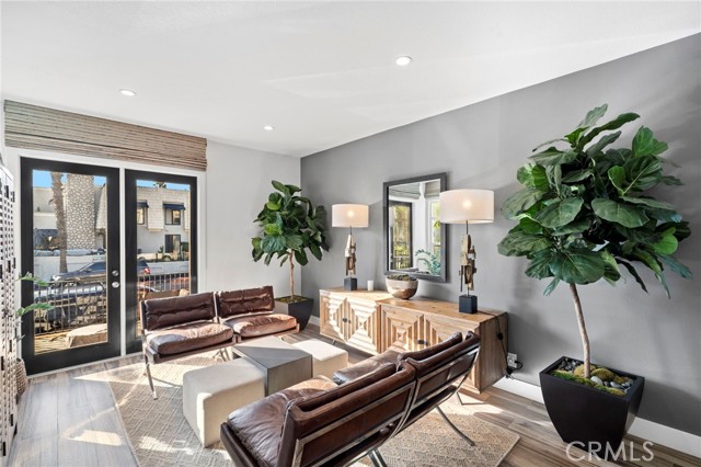 310 18th Street, Huntington Beach CA: https://media.crmls.org/medias/7e0b31cd-10eb-4cba-8331-546dc835d042.jpg