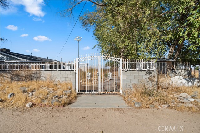 Detail Gallery Image 9 of 10 For 11221 Valle Vista Rd, Phelan,  CA 92371 - 4 Beds | 2 Baths