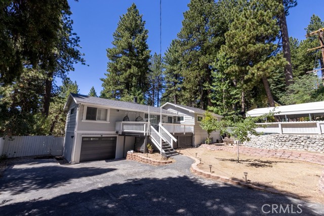Detail Gallery Image 1 of 54 For 31805 Luring Pines Dr, Running Springs,  CA 92382 - 3 Beds | 3 Baths