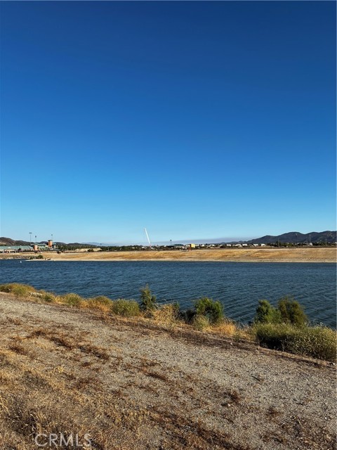 0 SE Morton, Lake Elsinore CA: https://media.crmls.org/medias/7e0e6bc4-360d-4e83-91ad-a3007cd8e801.jpg