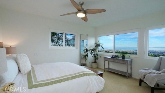55 Cayuse Lane, Rancho Palos Verdes CA: https://media.crmls.org/medias/7e0e9b44-d3d1-483f-82d3-102e54cb6286.jpg