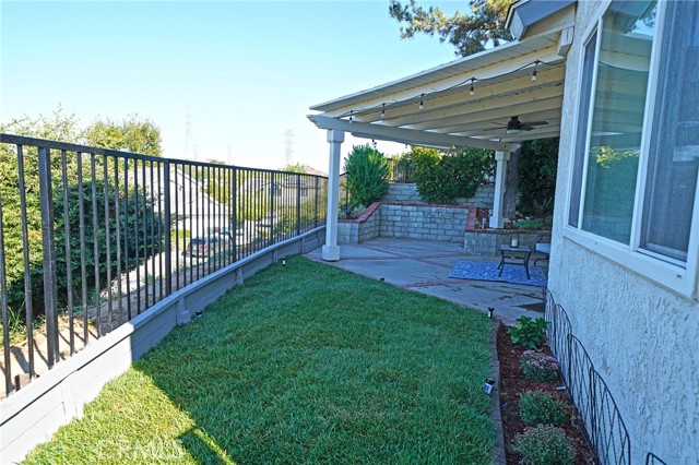 28321 Evergreen Lane, Saugus CA: https://media.crmls.org/medias/7e0f016e-c62d-4b2c-8423-30c9ee1a40b6.jpg