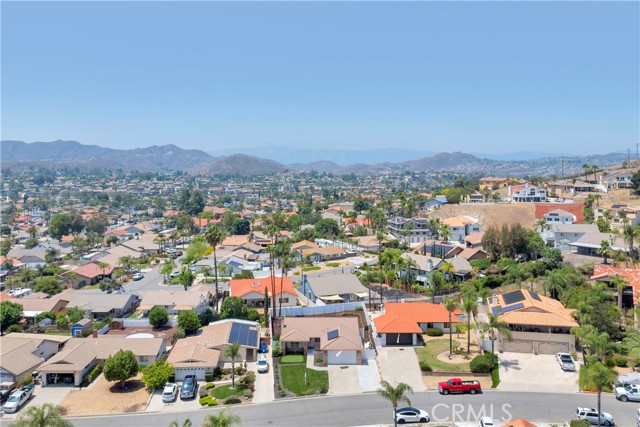 29817 Sloop Drive, Canyon Lake CA: https://media.crmls.org/medias/7e105280-db7f-4a28-bdf5-4460ffc7c4fe.jpg