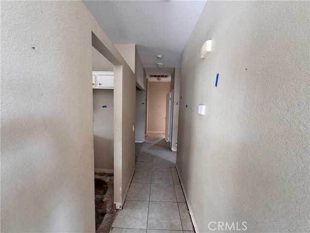 Detail Gallery Image 16 of 48 For 2014 W Dawnview Dr, Rialto,  CA 92377 - 4 Beds | 2 Baths