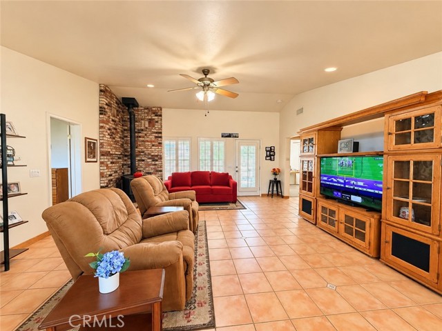 3 Bed Home for Sale in Tehachapi, California