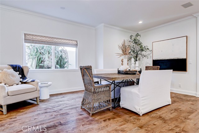 Detail Gallery Image 21 of 70 For 819 11th St, Manhattan Beach,  CA 90266 - 6 Beds | 5/2 Baths