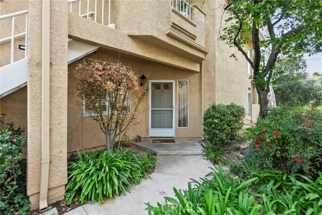 Detail Gallery Image 30 of 32 For 24013 Arroyo Park #42,  Valencia,  CA 91355 - 2 Beds | 2 Baths