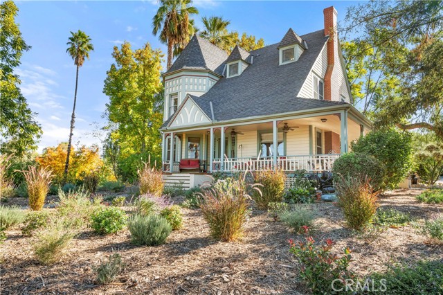 Detail Gallery Image 3 of 56 For 1416 Elizabeth Crest, Redlands,  CA 92373 - 4 Beds | 2/1 Baths