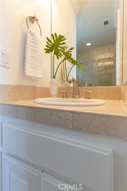 216 1st Street, Manhattan Beach, California 90266, 3 Bedrooms Bedrooms, ,4 BathroomsBathrooms,Residential,Sold,1st,SB21166941
