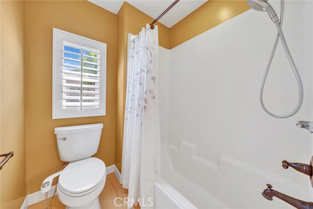 63 Splendor, Irvine CA: https://media.crmls.org/medias/7e15ba90-c804-491d-866e-98271e3165bb.jpg