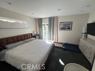 Detail Gallery Image 11 of 17 For 5749 Katherine Ave, Van Nuys,  CA 91401 - 4 Beds | 2 Baths