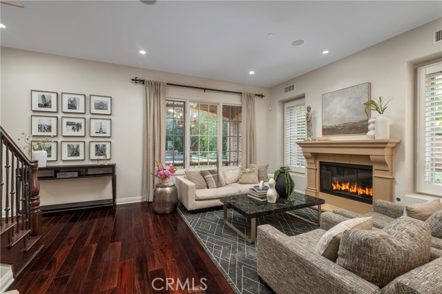 Detail Gallery Image 5 of 47 For 46 Woods Trail, Irvine,  CA 92603 - 5 Beds | 4/1 Baths