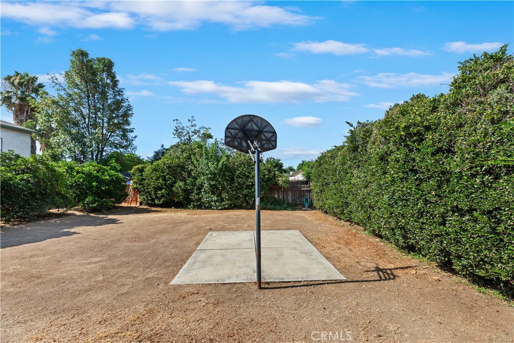 MLS #IV25222469 image #15