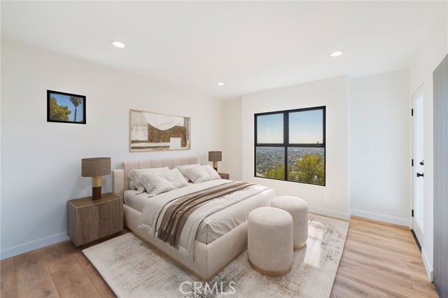 Detail Gallery Image 13 of 31 For 1426 Killarney Ave, Los Angeles,  CA 90065 - 3 Beds | 3/1 Baths