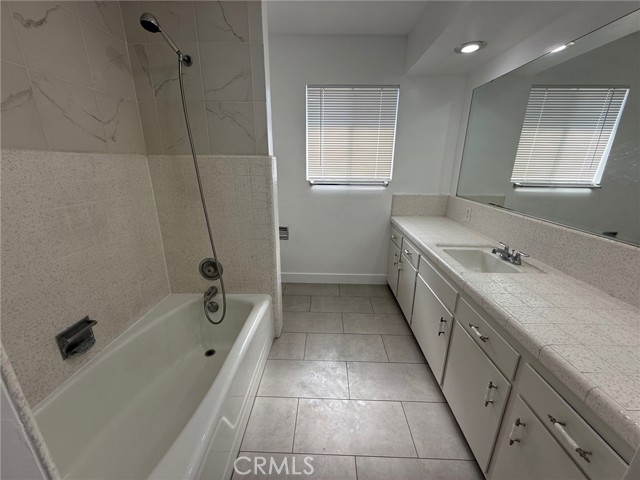 12981 Leith Way, Yucaipa CA: https://media.crmls.org/medias/7e18556e-776b-409c-9fae-dc07991ac79d.jpg