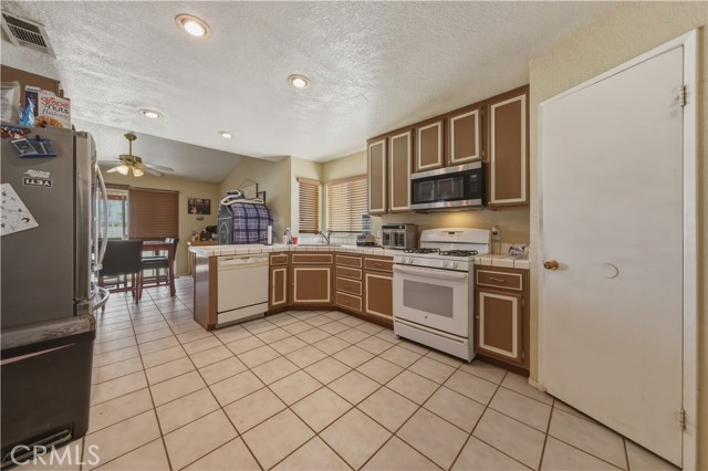 Detail Gallery Image 10 of 34 For 46482 Jasmine, Indio,  CA 92201 - 3 Beds | 2 Baths