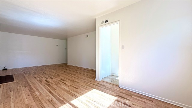 Detail Gallery Image 8 of 39 For 1365 Jenner St, Lancaster,  CA 93534 - 3 Beds | 2 Baths