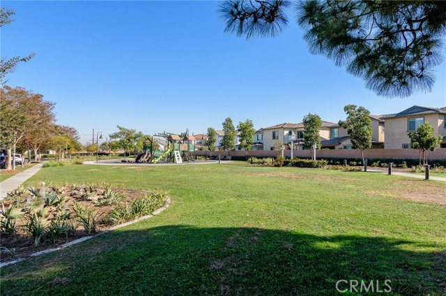 Detail Gallery Image 34 of 41 For 5681 Stardust Dr, Huntington Beach,  CA 92647 - 3 Beds | 2 Baths