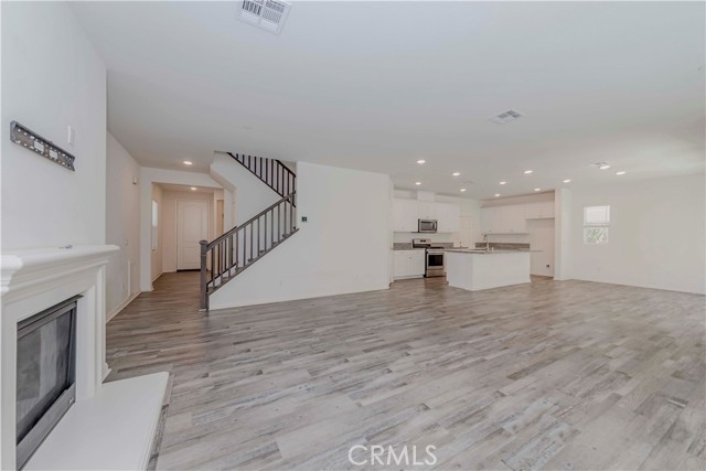 Detail Gallery Image 9 of 42 For 24764 Rockston Dr, Corona,  CA 92883 - 5 Beds | 3 Baths