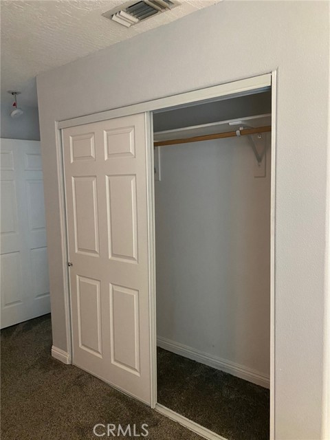 1340 Oasis Drive, Barstow CA: https://media.crmls.org/medias/7e19ced2-1312-4dad-963e-21141d12cf38.jpg