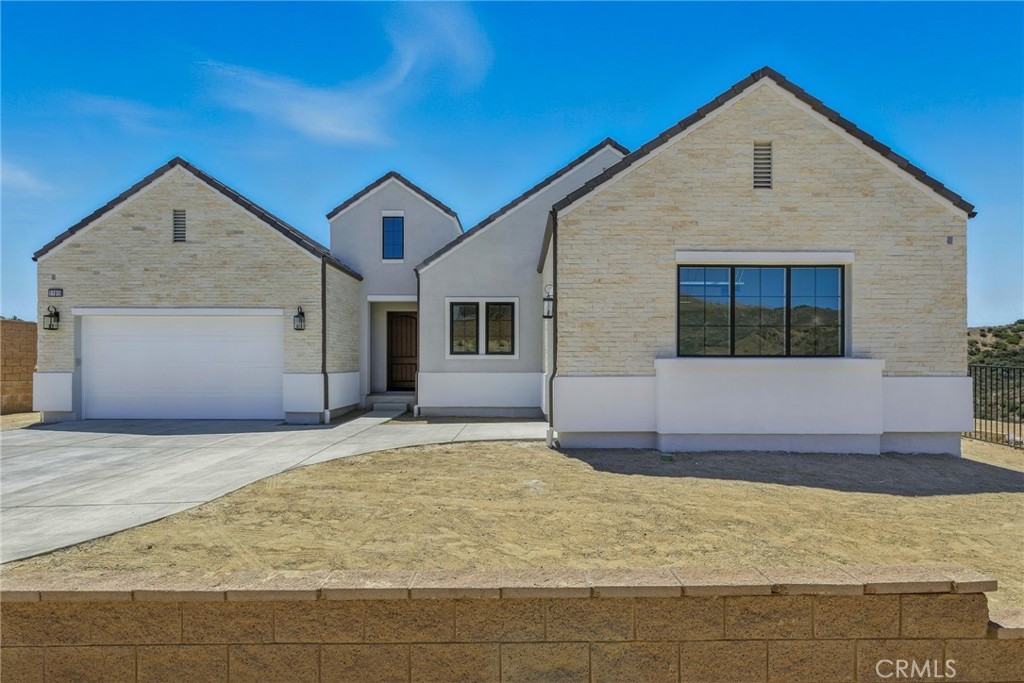 11919 Red Hawk Lane