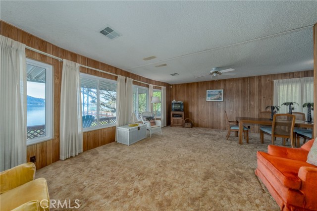 Detail Gallery Image 11 of 50 For 11442 Lakeshore Dr, Clearlake,  CA 95422 - 2 Beds | 2 Baths