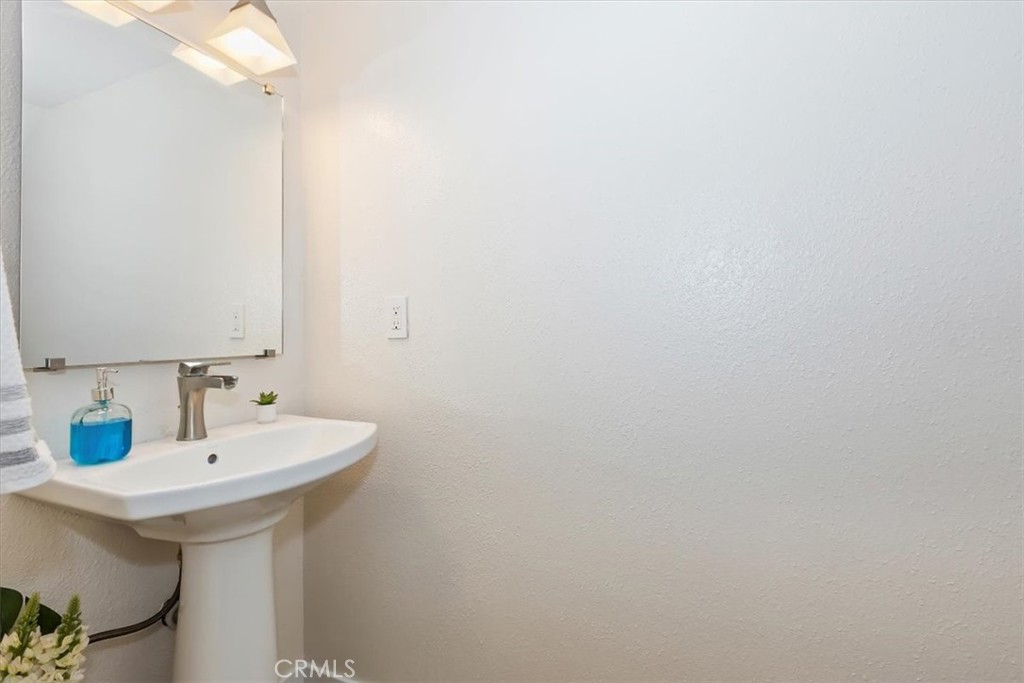 MLS #CV25230963 image #14