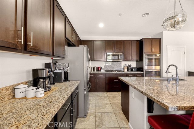 Detail Gallery Image 15 of 54 For 36696 Pavic Ct, Lake Elsinore,  CA 92532 - 4 Beds | 3 Baths