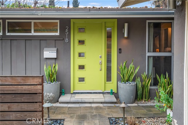 Detail Gallery Image 2 of 57 For 2518 Pearson Ave, Fullerton,  CA 92831 - 3 Beds | 2 Baths