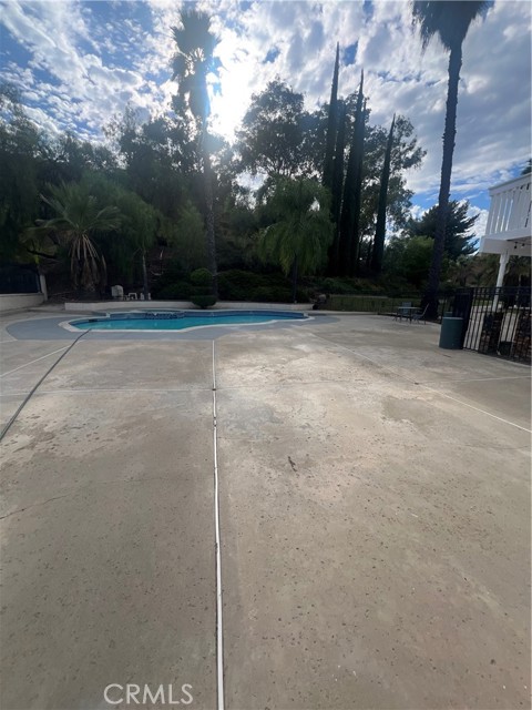 68 Westbrook, Phillips Ranch CA: https://media.crmls.org/medias/7e1da12a-5294-4694-b8ae-69beee6c3ca0.jpg