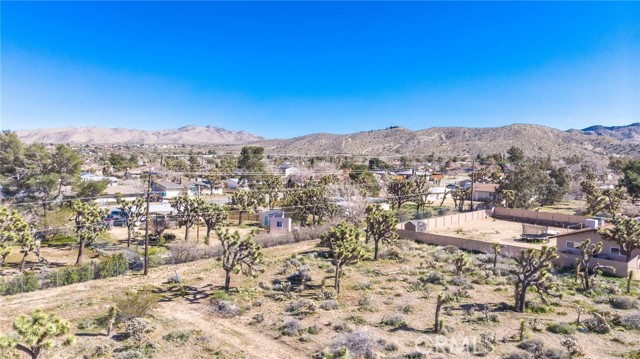 Detail Gallery Image 26 of 31 For 7411 Joshua Ln, Yucca Valley,  CA 92284 - 6 Beds | 2 Baths