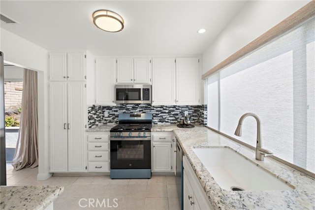 Detail Gallery Image 6 of 19 For 23866 via Calzada, Mission Viejo,  CA 92691 - 3 Beds | 2 Baths