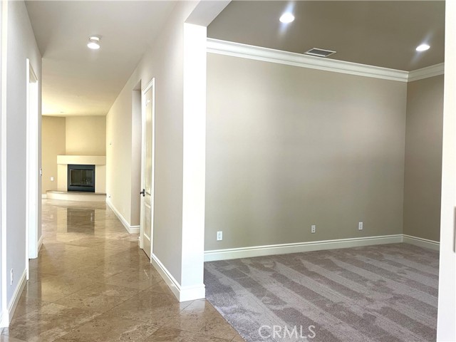 2068 Radnor Avenue, Long Beach CA: https://media.crmls.org/medias/7e1e8f13-1799-4a42-a546-7aa8cf2f2bee.jpg